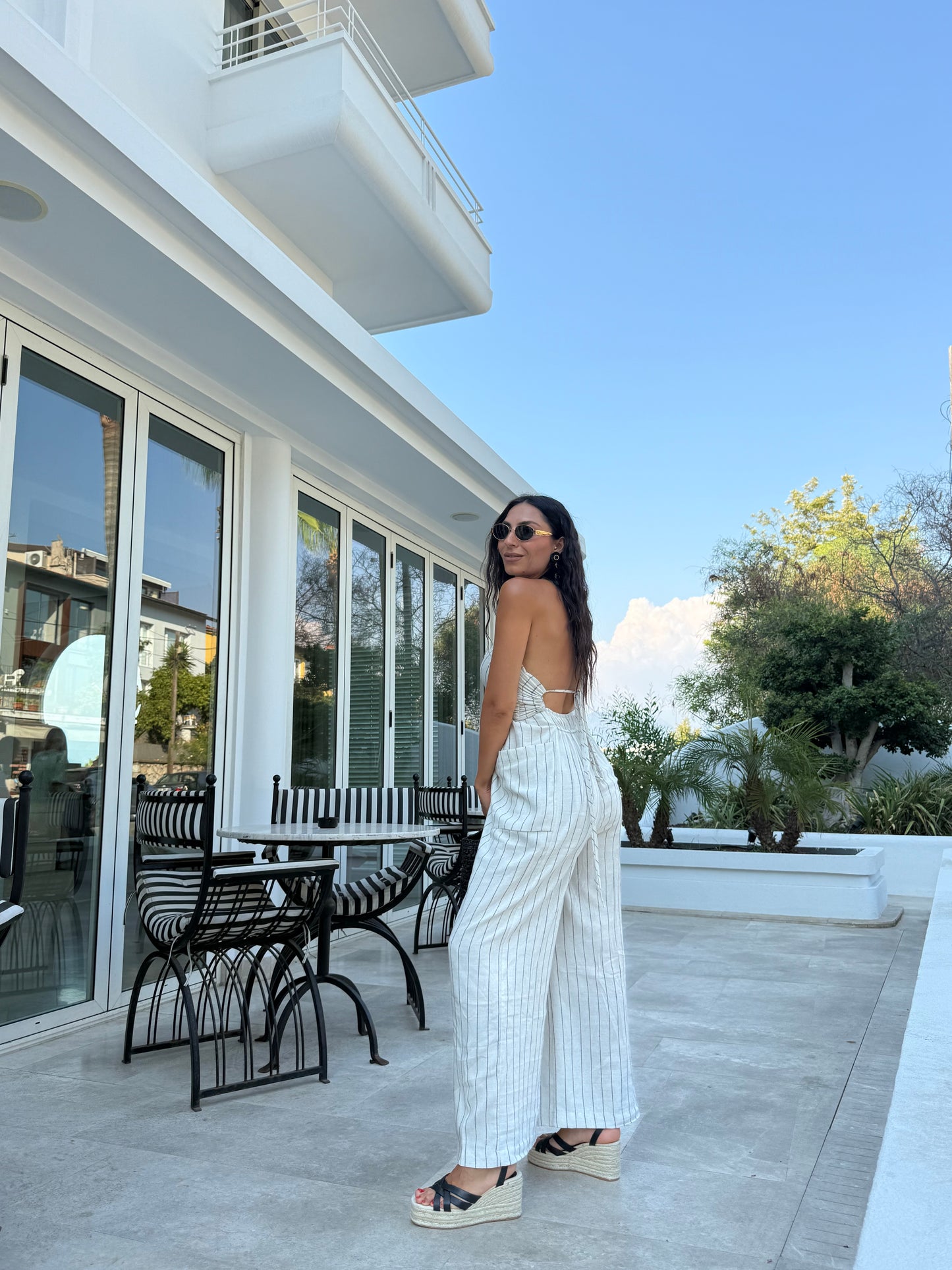 Taş Siyah Çizgili Bağlama Detaylı Keten Tulum