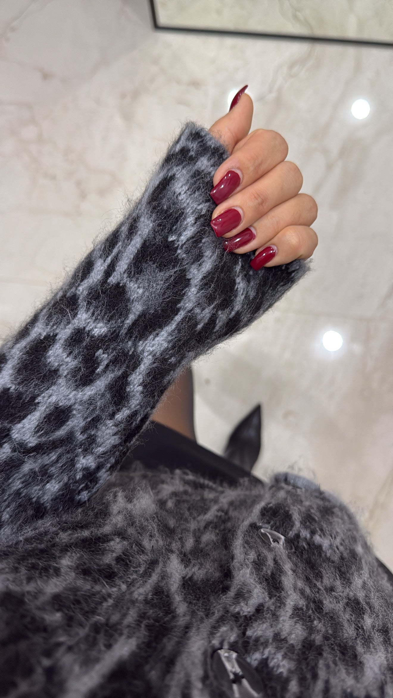 Gri Siyah Leopar Desen Jakarlı Hırka