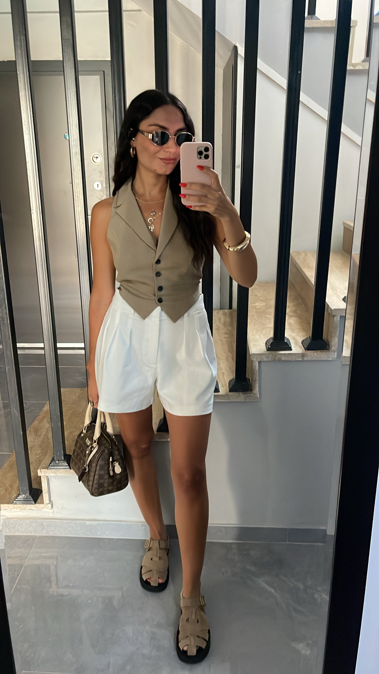 CAMEL CUT OUT YELEK