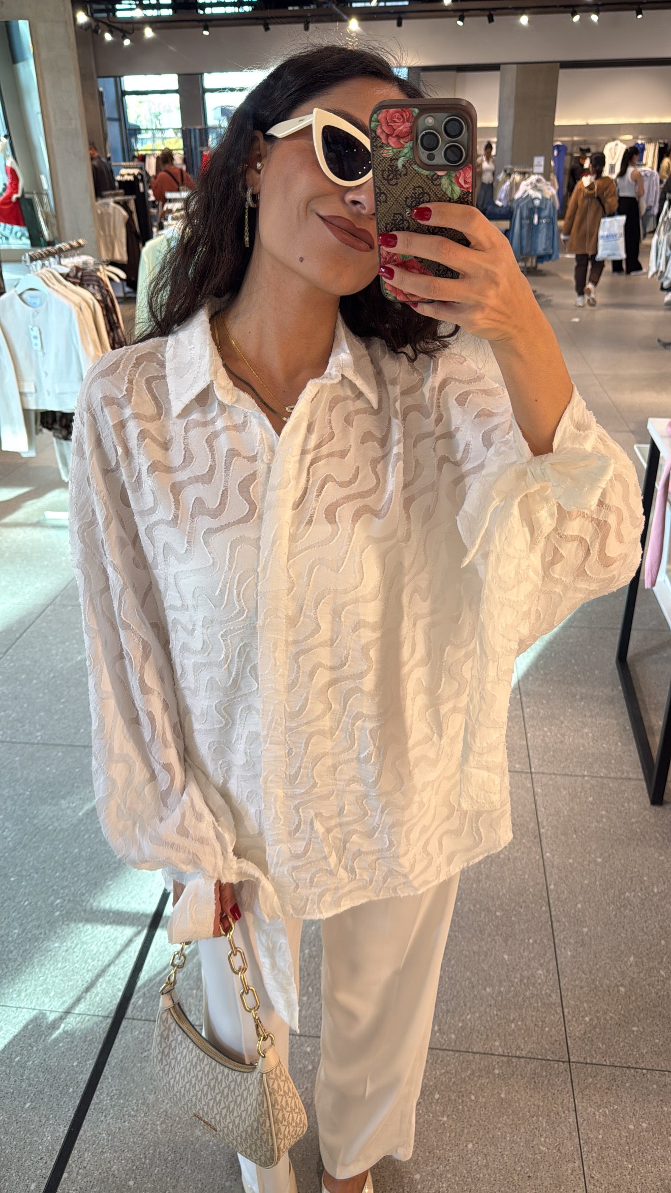 Ekru Kolları Bağlama Detaylı Oversize Gömlek