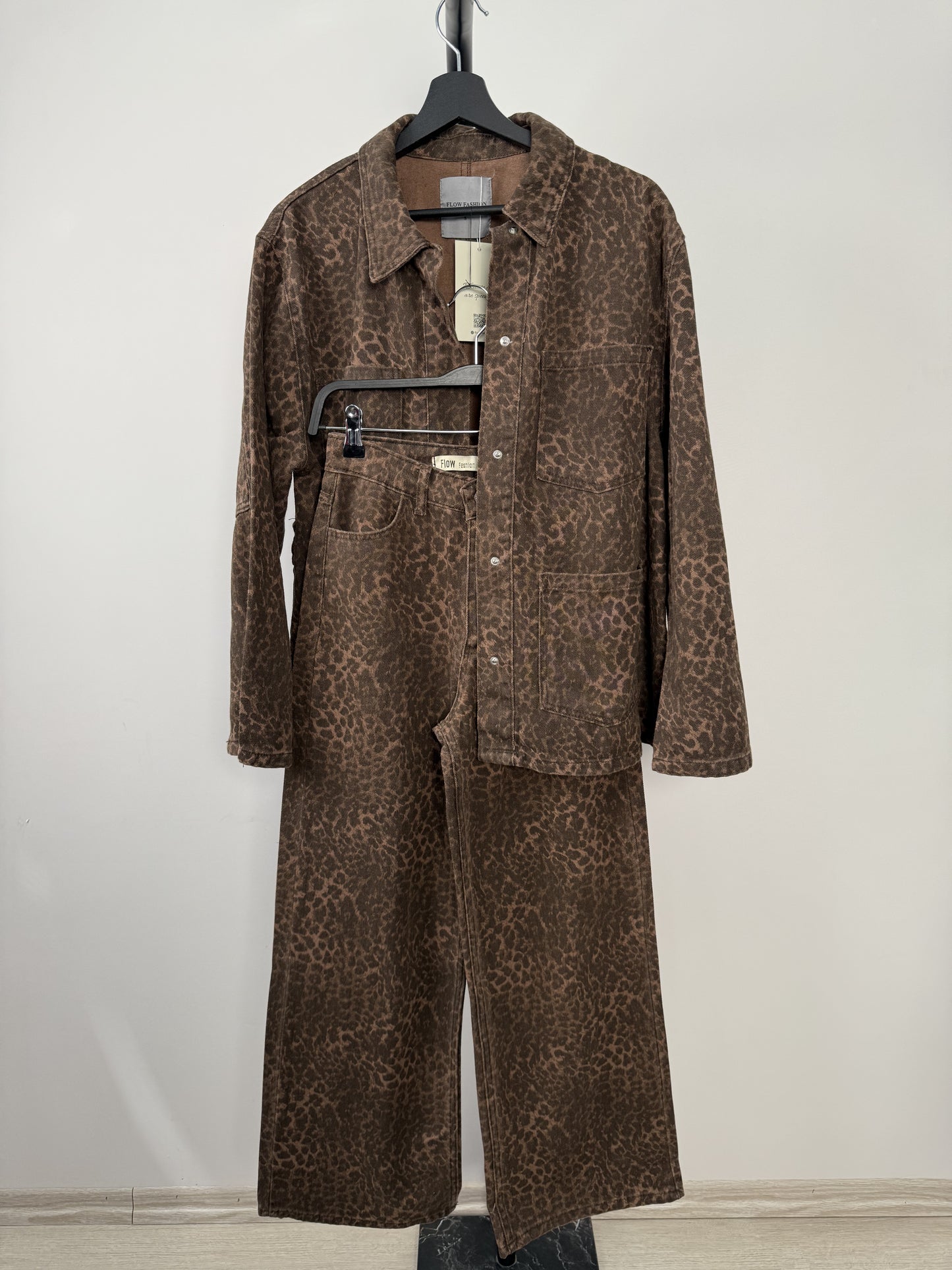 Leopar Desenli Kahve Denim Pantolon