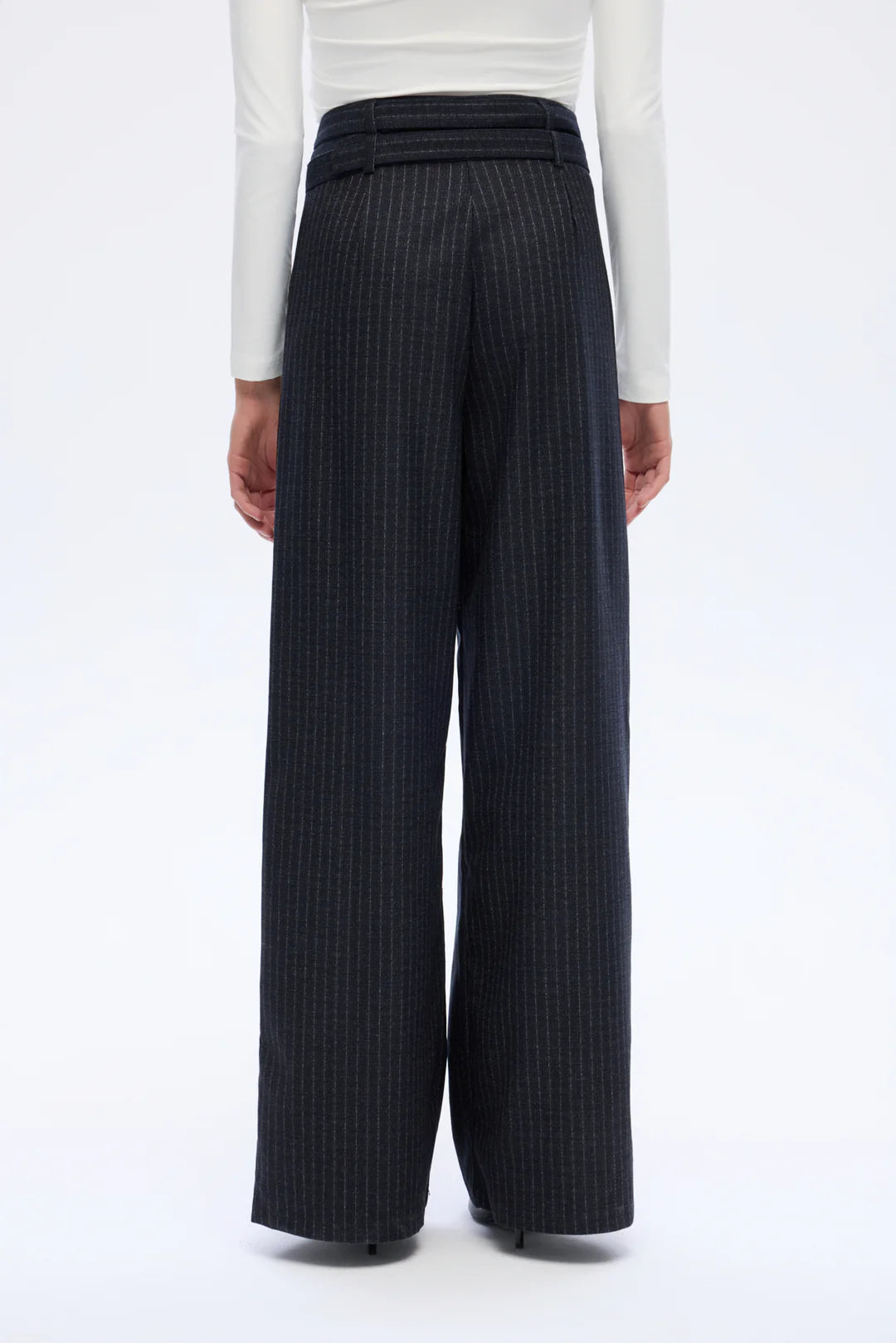 KEMER DETAYLI ÇİZGİLİ LACİVERT CEKET PALAZZO TAKIM